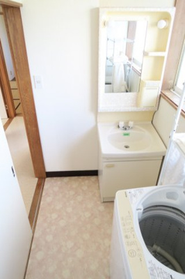 【洗面所】 | ハイツメルティ | 洗濯機はイメージです