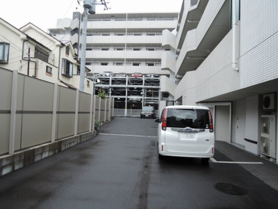 【駐車場】 | プレミスト横濱弘明寺 | 機械式駐車場