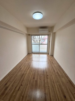 【内装】 | セントル長島 | ※同タイプの別の部屋の写真です。