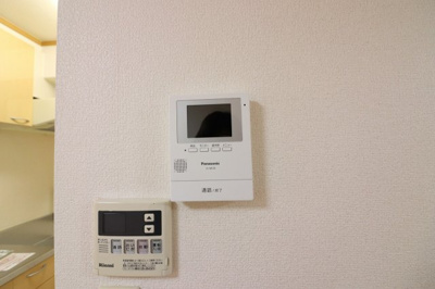 【セキュリティ】 | ライン・テラ | モニター付きインターホンです