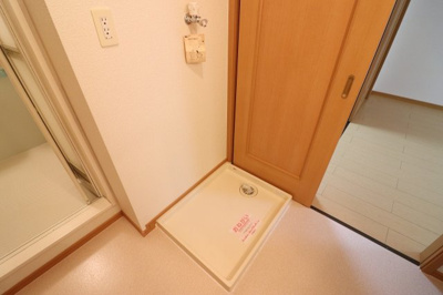 【設備】 | ライン・テラ | 室内に洗濯機置けます