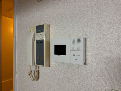 【セキュリティ】 | エステートアイⅤ | 防犯対策に有効なカメラ付きインターホン！突然の来客にもバッチリ対応できちゃいます☆