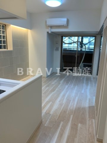 プレジオ都島本通　BRAVI不動産の居間・リビング|【プレジオ都島本通】ゆったり過ごせる居間です