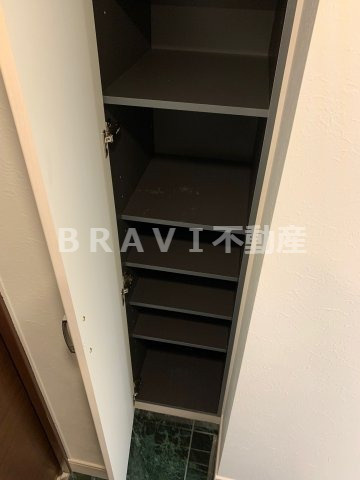 プレジオ都島本通　BRAVI不動産の収納|【プレジオ都島本通】シューズボックス