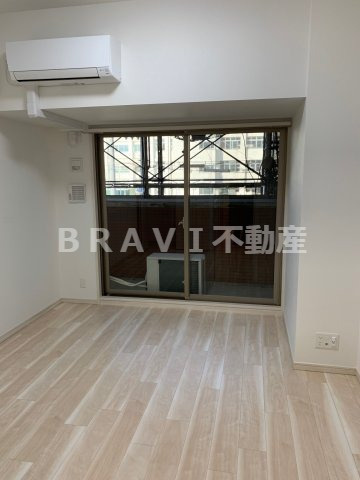 プレジオ都島本通　BRAVI不動産の居間・リビング|【プレジオ都島本通】ゆったりとした居間です