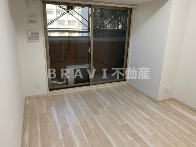 プレジオ都島本通　BRAVI不動産の居間・リビング|【プレジオ都島本通】使いやすいリビングです