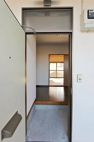 ラズベリーハイムの玄関|102号室玄関