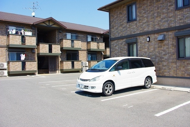 エミネンスAの駐車場|駐車場です