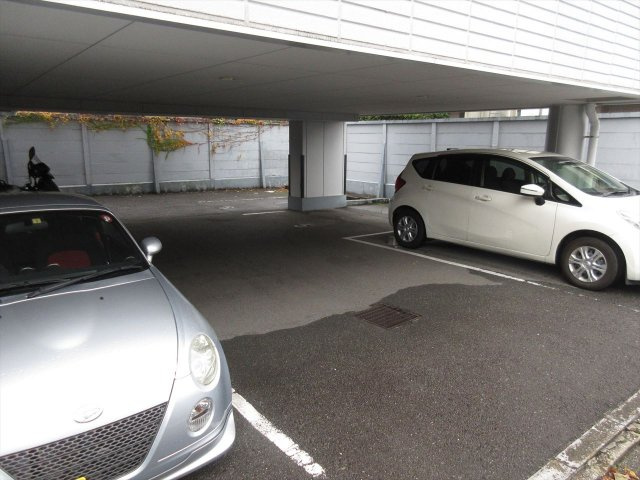 BONNYHIROZIの駐車場|BONNYHIROZI