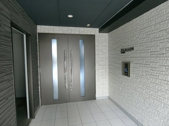 【エントランス】 | ESCALADE