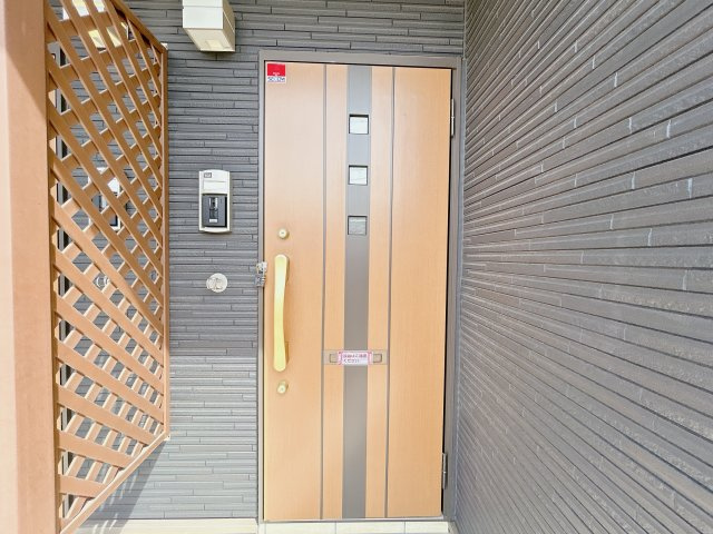 リファインⅢの玄関