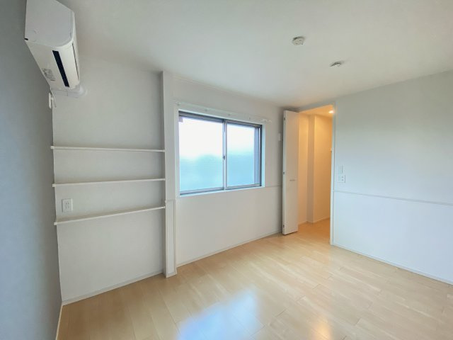 リファインⅢの洋室