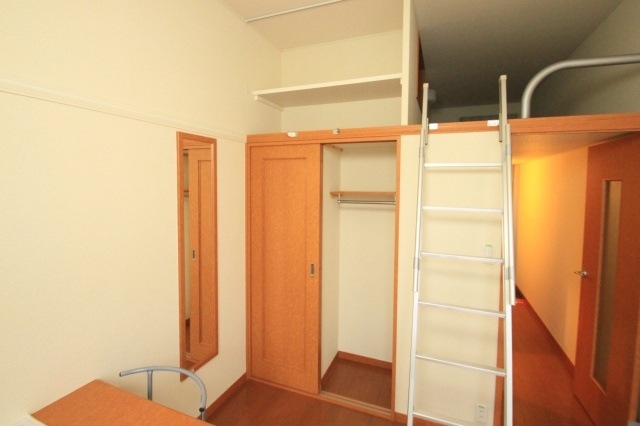 レオパレスエクセラの収納