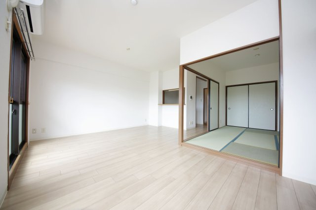 SOLE加木屋の内装