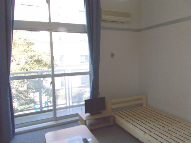 【居間・リビング】 | レオパレスエスパシオ21B | 家具家電付きタイプ