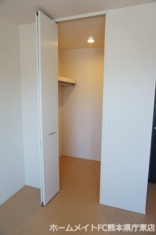 熊本市南区田井島３丁目のアパートの収納