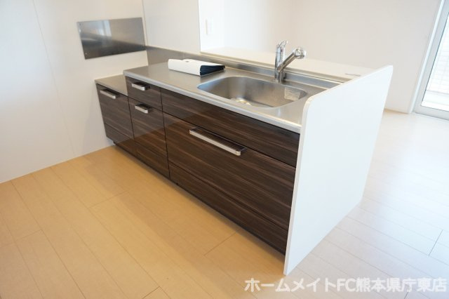熊本市南区田井島３丁目のアパートのキッチン