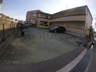 【駐車場】
