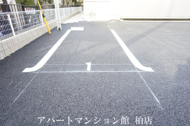 オーク大島田Bの駐車場