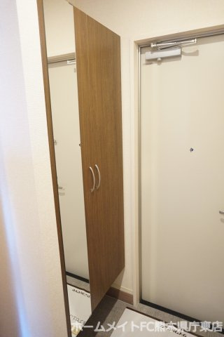 熊本市南区御幸西４丁目のアパートの玄関