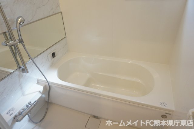 熊本市南区御幸西４丁目のアパートの浴室