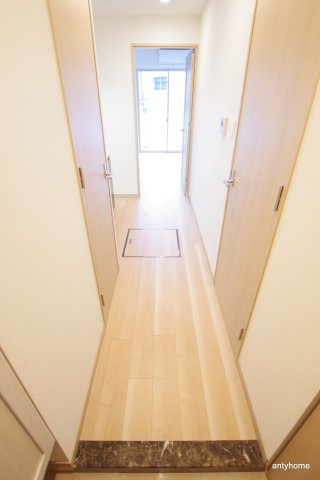 La Douceur九条　仲介手数料無料の玄関