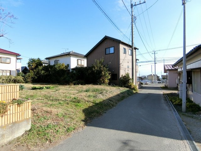 高崎市金古町　売地の前面道路含む現地写真
