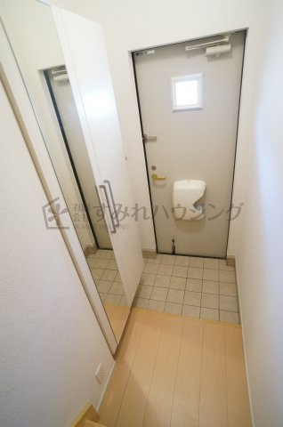 レジデンス北野北の玄関