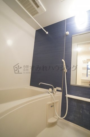 レジデンス北野北の浴室