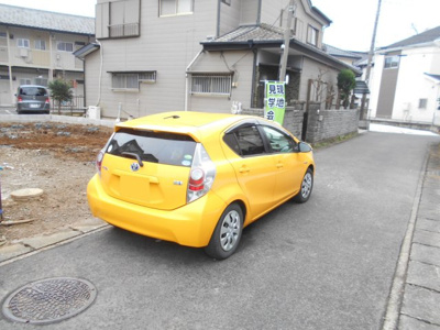 【前面道路含む現地写真】 | 新築　春日部市　大場　全1棟　1号棟　33坪 | 完成前ですが契約は可能です。モデルハウス紹介。ＬＤＫ20帖。駅徒歩11分。2面ﾊﾞﾙｺﾆｰ。