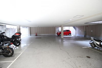 【駐車場】 | ロンモンターニュ小阪