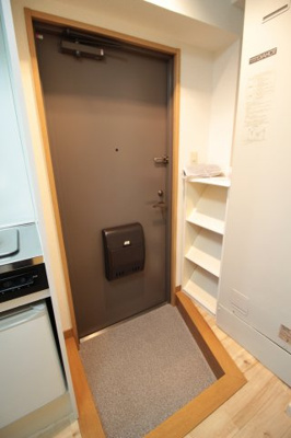 【玄関】 | ロンモンターニュ小阪