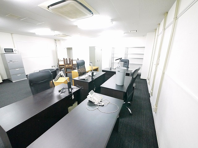 トーマスビルの内装