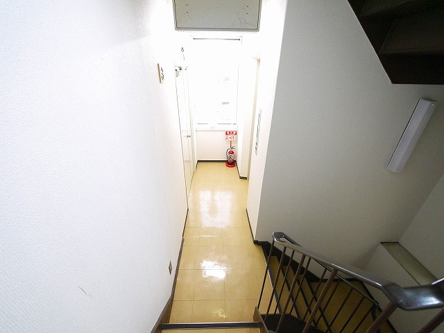 トーマスビルの内装