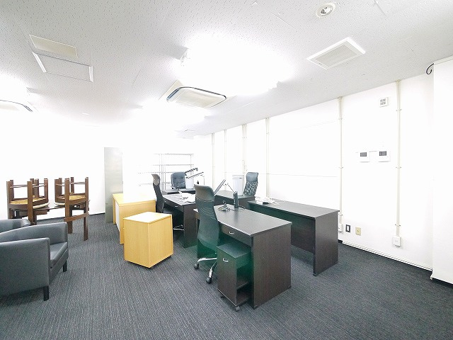 トーマスビルの内装