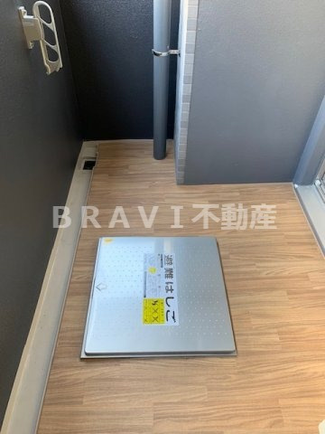 アドバンス大阪城シュアーヴ　BRAVI不動産のバルコニー|【アドバンス大阪城シュアーヴ】暖かな日差しのふりそそぐバルコニー