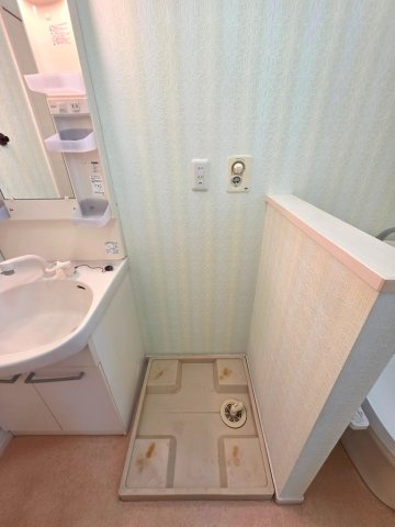 【設備】 | コージー国立 | 洗濯機置場