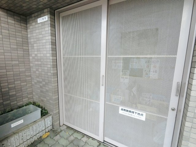 【エントランス】