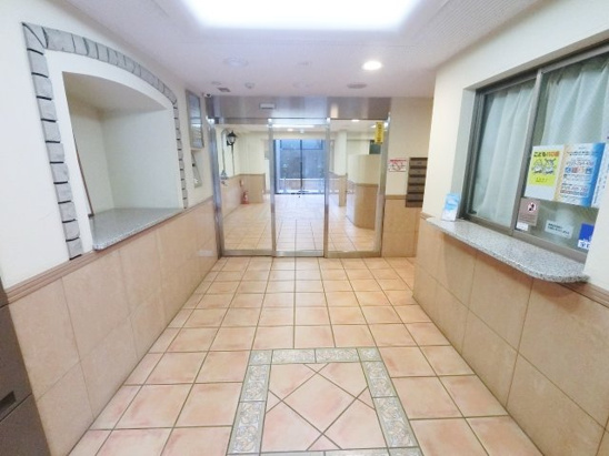 【エントランス】