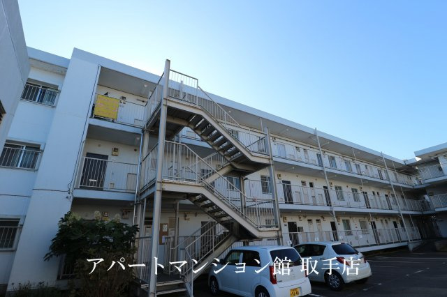 リバーサイドマンションの外観