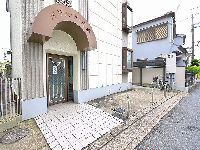 パリエ・ド・三条のその他共用部分|マンションの入り口になっております
