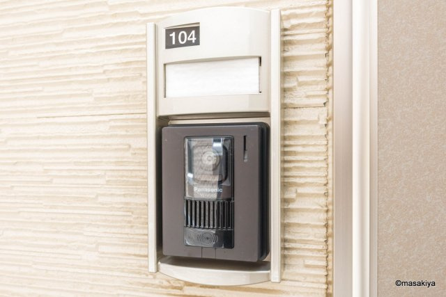 フィオーレ本郷のエントランス