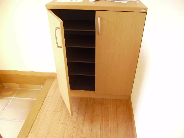 ラ・ペトレの玄関