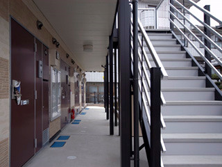 レオパレスいしかわ の玄関