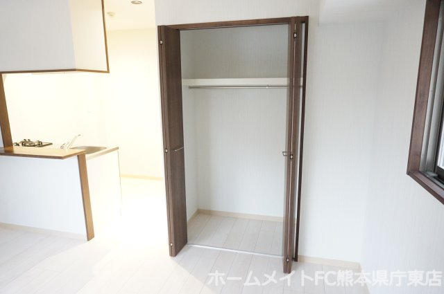 熊本市中央区新屋敷２丁目の賃貸マンションの収納