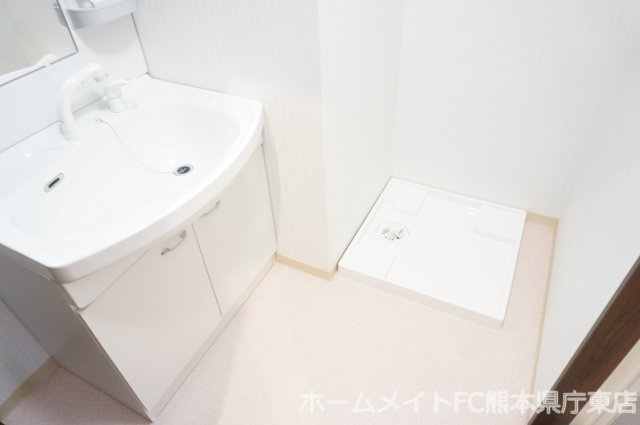 熊本市中央区新屋敷２丁目の賃貸マンションの独立洗面台