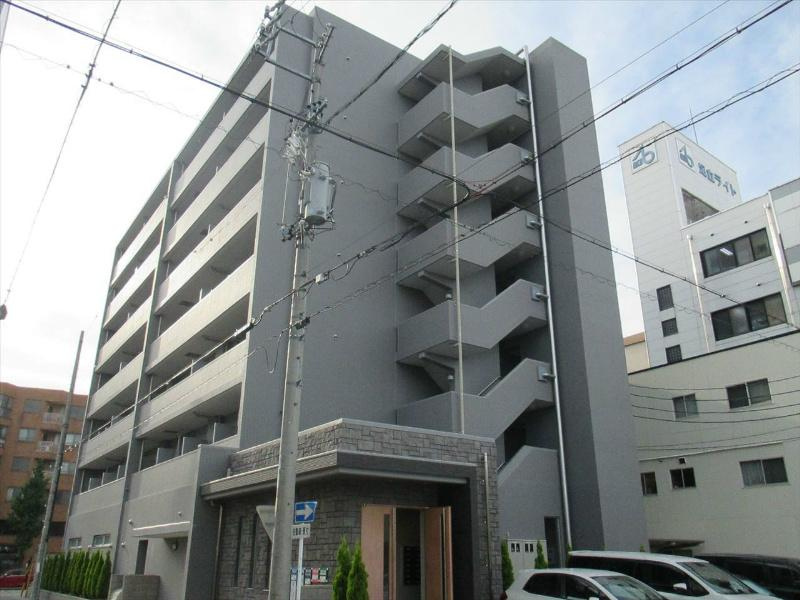 プラジュ千種の外観