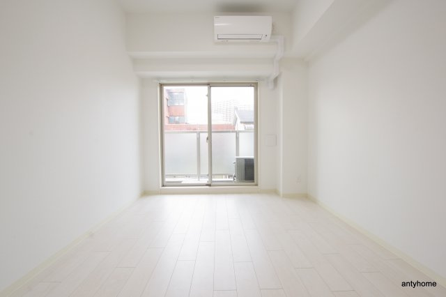 ベラジオ三国駅前　仲介手数料無料の居間・リビング