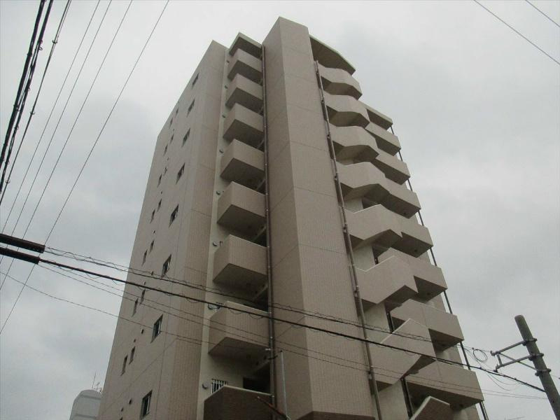 セレニティー金山の外観