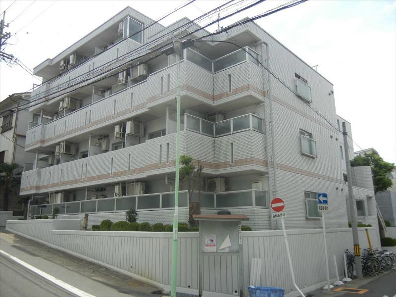 ジョイフル本山の外観